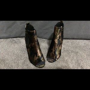 Size:6, Color: green, brown, black